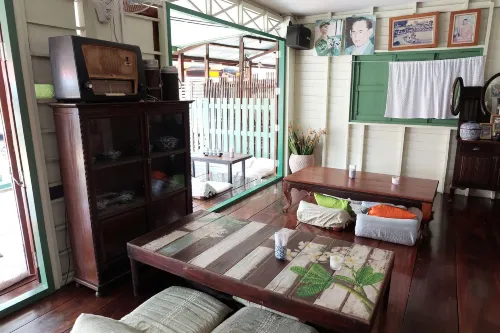 Baanrak Amphawa Homestay - Homestays