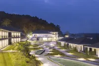 Mountain Glory Forest Resort Hotels in Rupakot