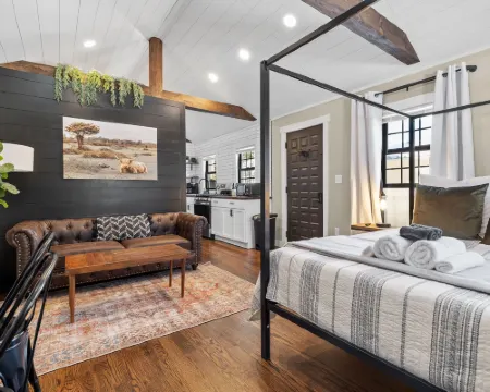 Spearfish Cottages Hotels in Spearfish