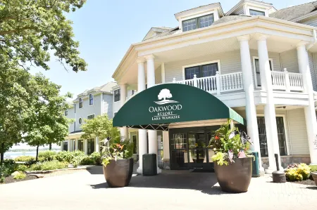 Oakwood Resort Отели в г. Лигоньер