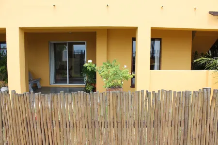 Goblin's Inn Отели в г. Фелддриф