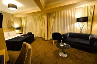 Ada Life Hotel - Parkering