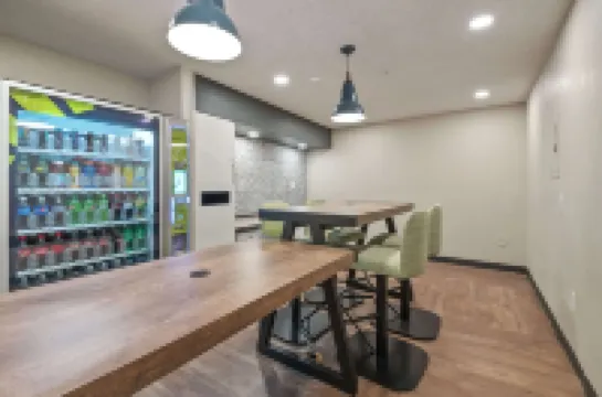 Extended Stay America Suites - Miami - Airport - Blue Lagoon