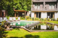 Utopia Hotel - Art & Nature Hotel - Pools