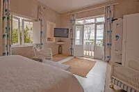 Charlotte House