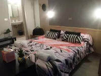WuHostel فنادق في تشرفيا