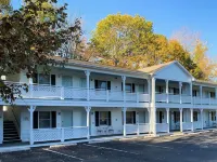 Cedar Crest Inn Hotels in Knox County