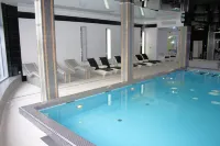 Hotel Business Faltom Gdynia - Swimmingpools