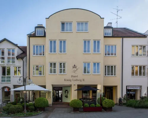 Hotel König Ludwig II Hotels in Garching bei Munchen