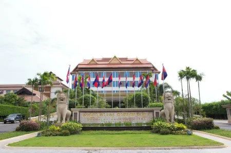 Sokhalay Angkor Residence and Spa Отели рядом с достопримечательностью «Puthan Nokor Reach Thorm Meta Pagoda»