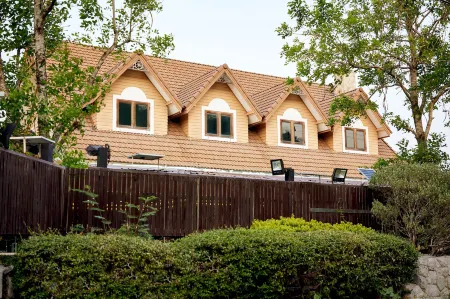 Baan Dara Resort Отели рядом с достопримечательностью «Wat Kaeng Kanun»