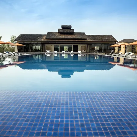 Meghauli Serai Chitwan National Park - A Taj Safari Lodge