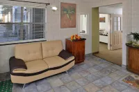 Americas Best Value Inn and Suites Winnie