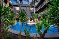 โรงแรมเบสต์ เวสเทิร์น พลัส ทราเวล อินน์ - ที่มีสระว่ายน้ำ