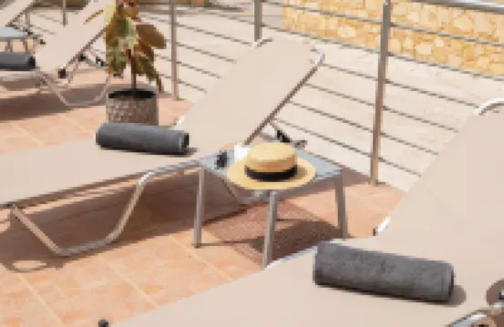 Thelèsi Apartments, 100m from the Beach