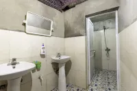 Zizi Homestay and Trekking - Hostel