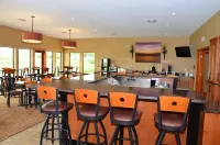 Cobblestone Inn & Suites - Newton