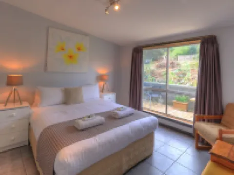 Discover Bruny Island Holiday Accommodation Hotels in Alonnah