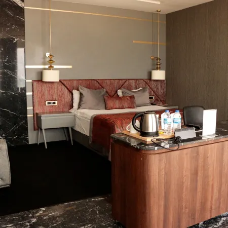 B&C Hotel