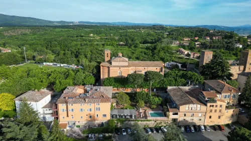Hotel Vannucci - 4-Star