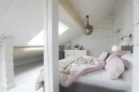 Sara's Bed and Breakfast Hotels near Disoponentvillan Ljungaverk