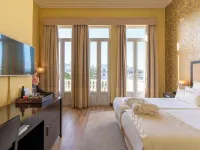 Hotel Inglaterra - Charme & Boutique Hotel dekat Pantai Poca