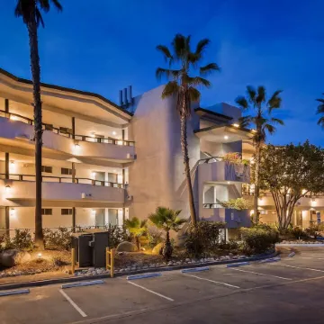 The Encinitan Hotel & Suites