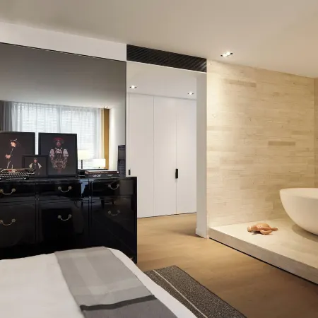 Roomers Baden-Baden, Autograph Collection