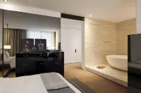 Roomers Baden-Baden, Autograph Collection - Pools