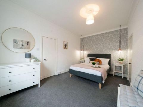 Coorie by the Coast, Direct Beach Access Getaway - Arbroath