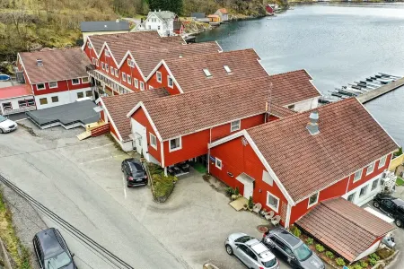 Tysnes Sjø og Fritid Отели в г. Bekkjarvik