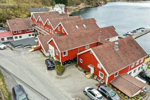 Tysnes Sjø og Fritid Hotels in Uggdal
