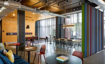Aloft Charleston Airport & Convention Center