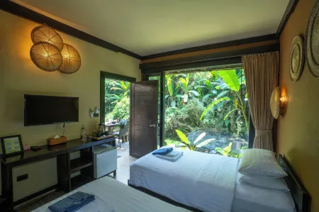 Namkat Yorla Pa Resort Отели в г. Бан Кэт