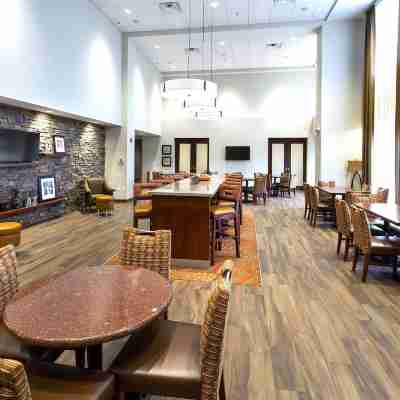 ハンプトン イン & スイーツ ページ - レイク パウエル Dining/Meeting Rooms