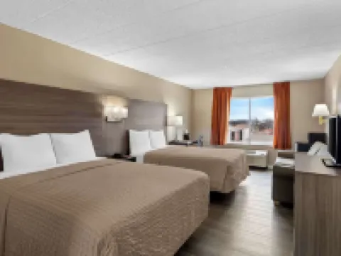 Econo Lodge Hotels in Willowbrook