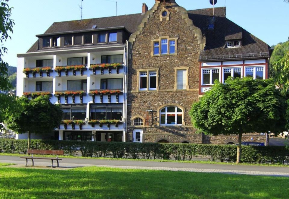 hotel overview picture