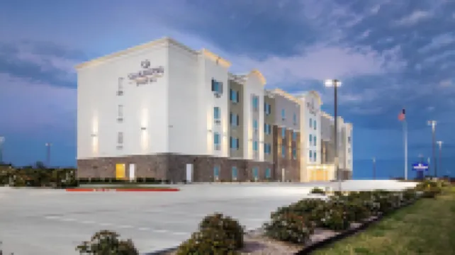 Candlewood Suites WACO by IHG โรงแรมในเวโก