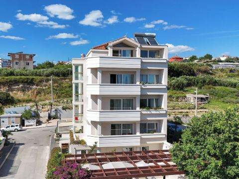 Palace Lidija