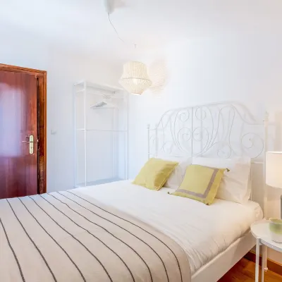 Light Filled Typical Apartment at Alfama, by TimeCooler Hotels near Praca do Comercio (Terreiro do Paco)