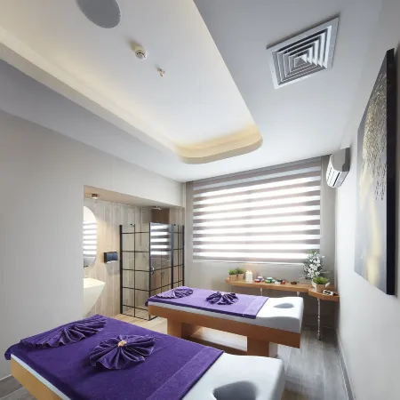 Lalila Blue Suites