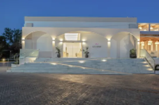 White Olive Marine Aquapark