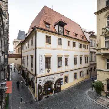Hotel Cerny Slon