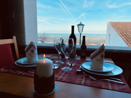 Dom Dinis Marvão Отели в г. Марван