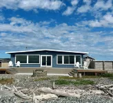 At the Water's Edge! Fantastic Beach & Amazing Views! Hotels near Robert Y. Pratt Preserve at Ebey's Landing
