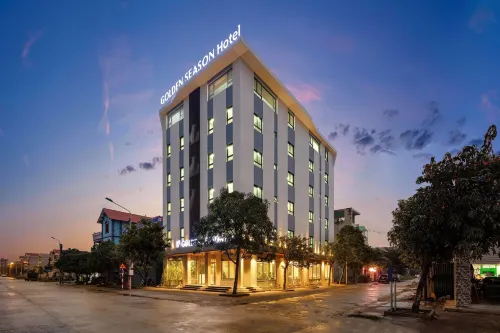 Golden Season Hotel Hotels in Ninh Nhất