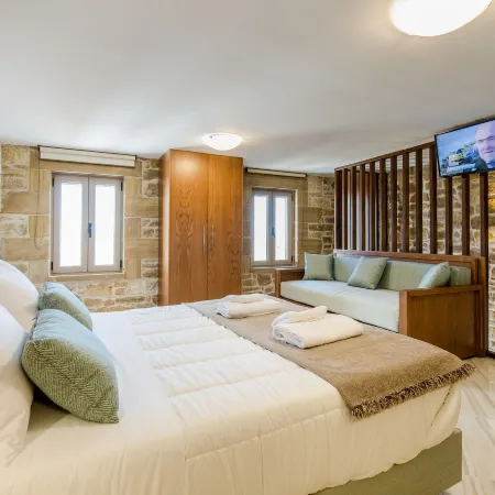 Agarathos Deluxe Homes in the Heart of Kaliviani Near Balos