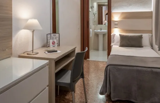 加泰羅尼亞快捷酒店