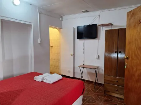 Hostal Las Kañas Отели рядом с достопримечательностью «Caracoles 419d, San Pedro de Atacama»