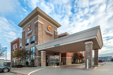 Comfort Suites Manhattan Отели рядом с достопримечательностью «Alpha Xi Delta»